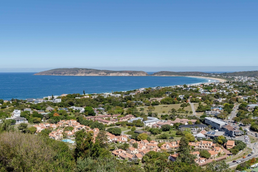 5 Bedroom Property for Sale in Signal Hill Western Cape